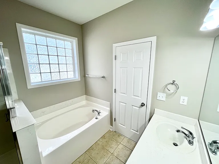 2456 Birch View Dr — Photo 52