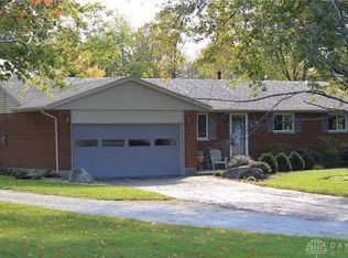 11788 Diamond Mill Rd, Englewood, OH 45322