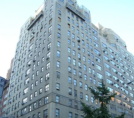Rented by Stonehenge NYC LLC | media 28