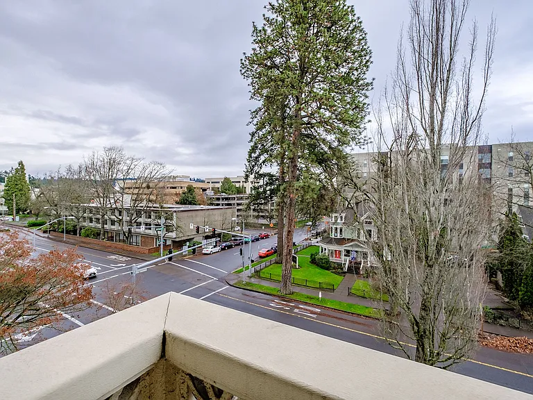 Patterson Tower — Photo 14