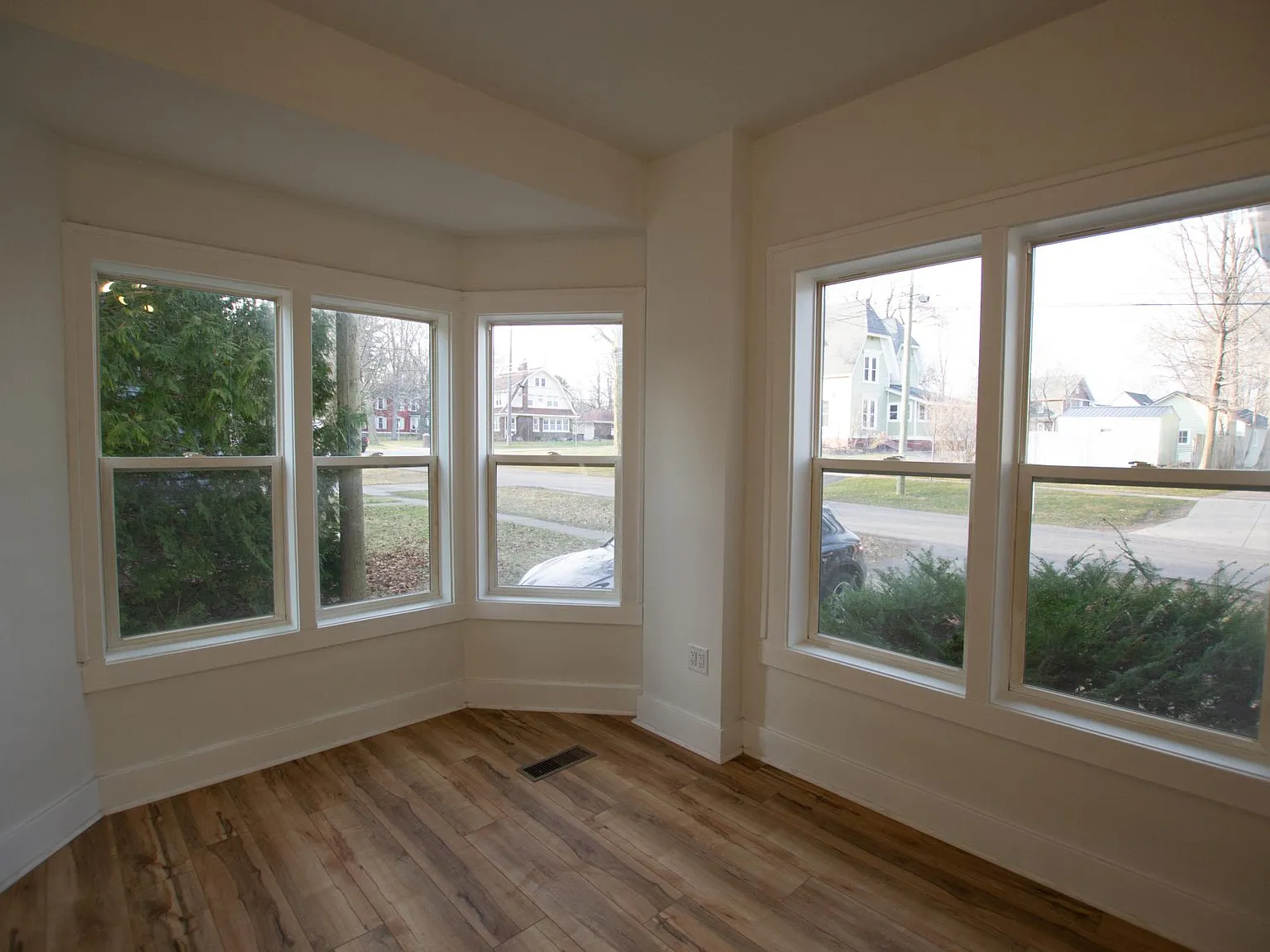 2 bed, 900 sqft, $1,450 — Photo 4