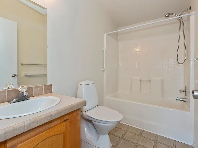 2nd bathroom.