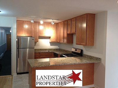 5th image of 2036 W Foster Ave APT B3