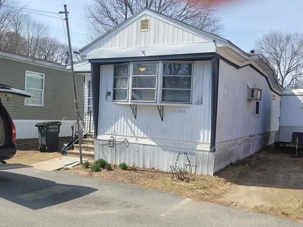 41 Pine St #49, Peabody, MA 01960