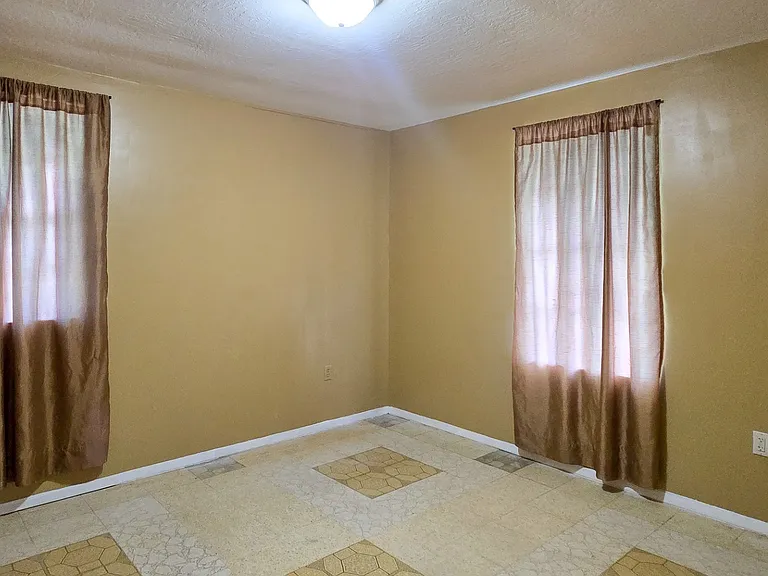 3788 W Railroad Ave — Photo 12