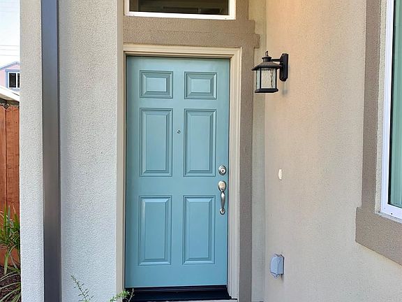 4th image of 3670 Plymouth Dr