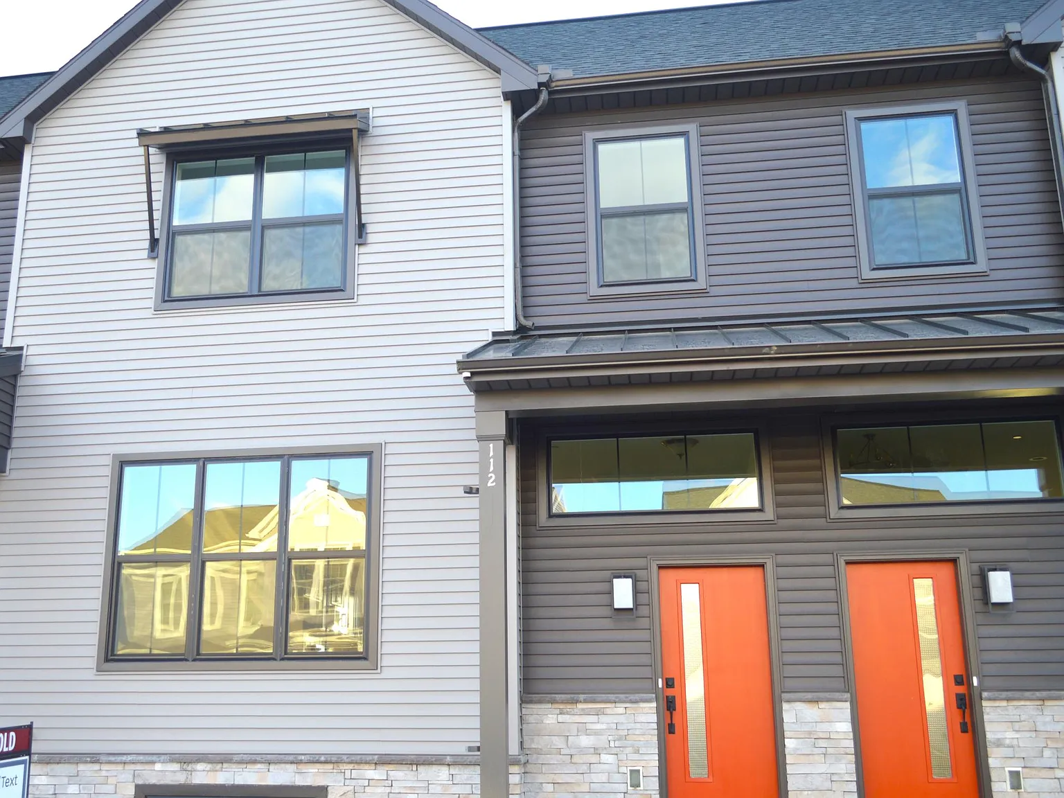 112 Stickley Dr — Photo 1