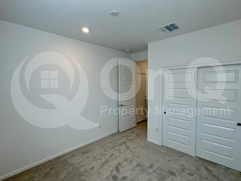 7448 S Camino Cardal — Photo 14
