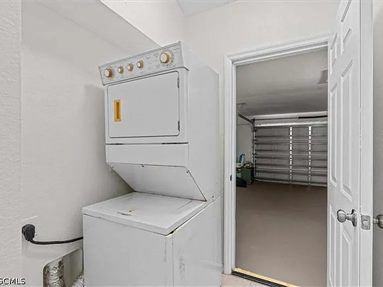 4303 26th St SW — Photo 5
