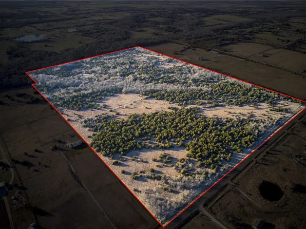 Fm 1566 W, Celeste, TX 75423