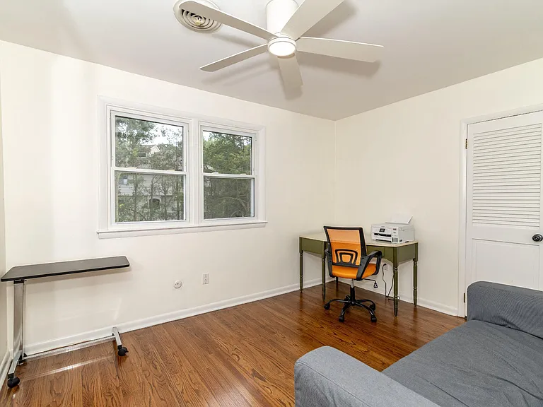 1800 Lark Ln — Photo 33