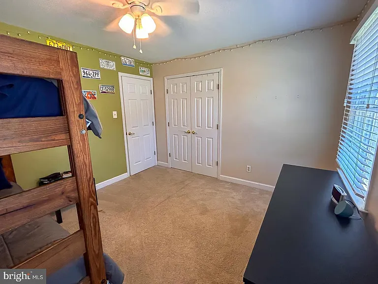 105 Westmoreland Ct — Photo 11