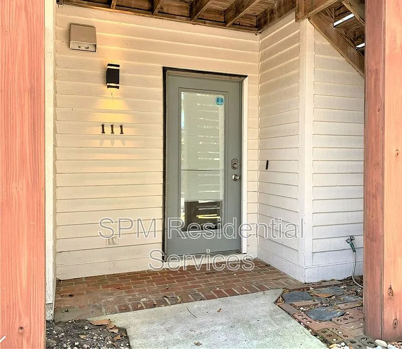 2 bed, 2.0 bath, 1135 sqft, $1,975 — Photo 2