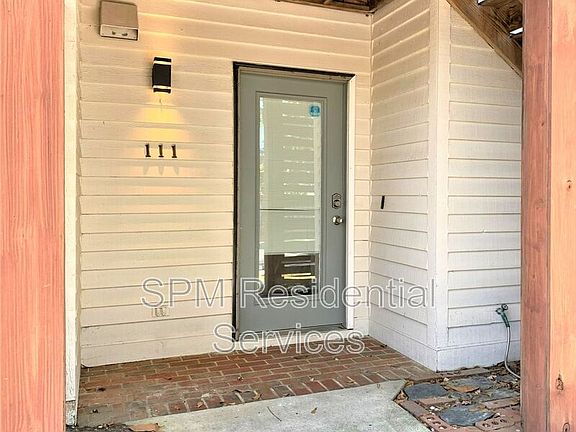 2nd image of 1507 Military Cutoff Rd APT 111