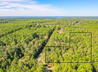 420 Shadow Ln #N, Freeport, FL 32439