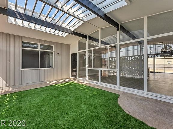 4th image of 5128 Champions Ave