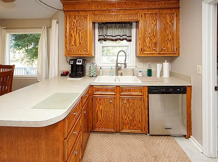 146 Mellard Dr — Photo 3