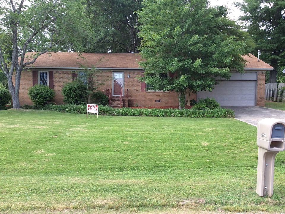 1 owner, priced to sell. 