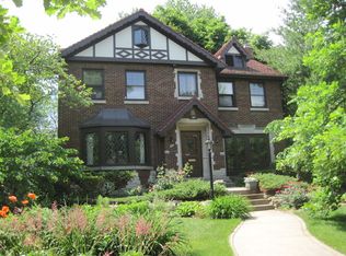 157 N Delaplaine Rd, Riverside, IL 60546