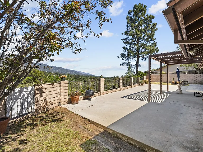 9426 Carlynn Pl — Photo 34