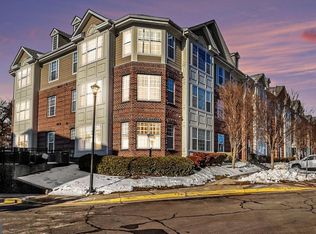 701 Cobblestone Blvd Unit 108, Fredericksburg, VA