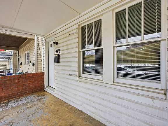 3rd image of 186 Oneida St