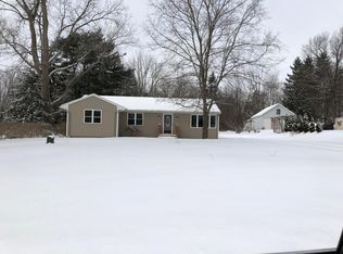 15 Creekview Dr, Rochester, NY 14624