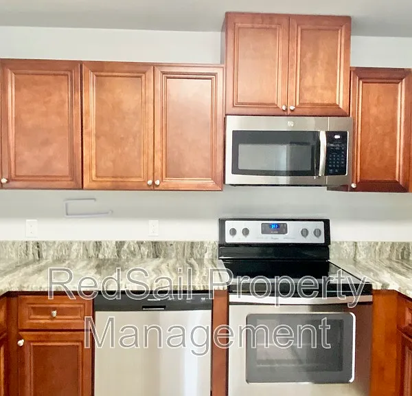 109 Peachtree Ln — Photo 9