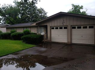 715 S 33rd St, Nederland, TX 77627