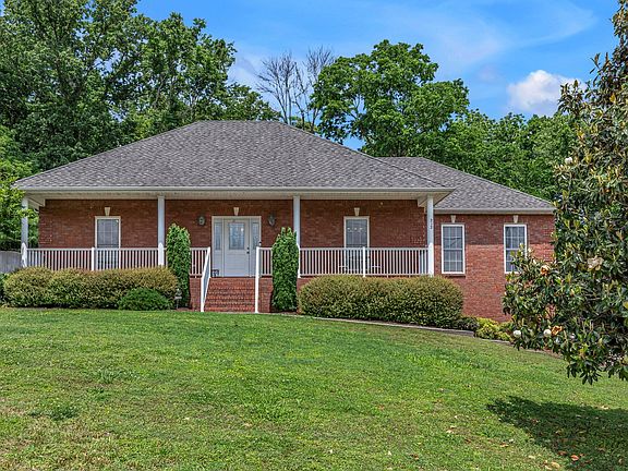 2nd image of 212 Spirit Hill Cir