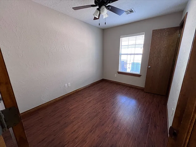 429 Daybreak Dr — Photo 23