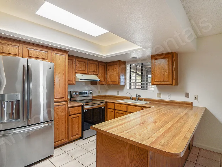 171 Impala Ln — Photo 7