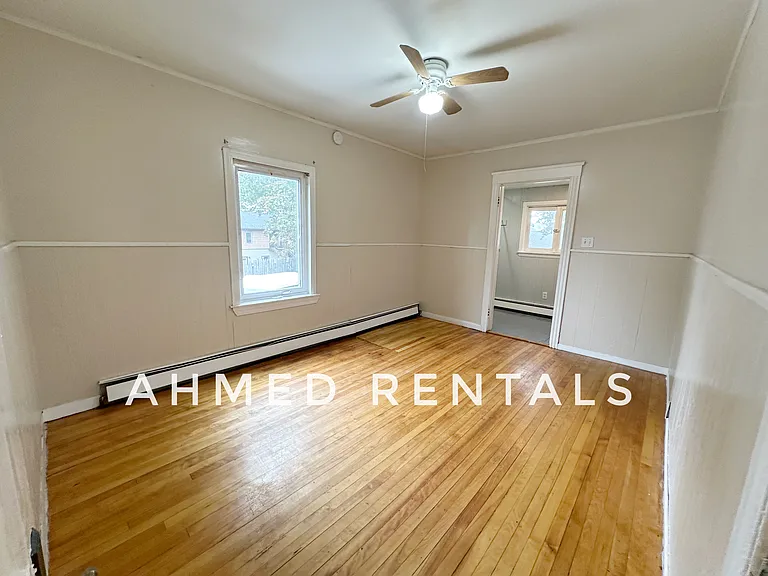 132 Main St #1 — Photo 30
