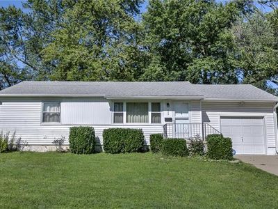 928 S Trail Ridge Dr, Independence, MO, 64050