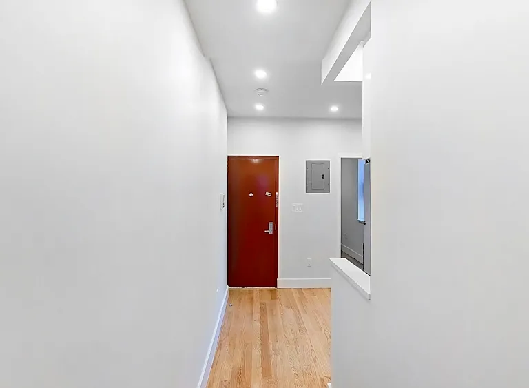 11 Stanton St #4D — Photo 6