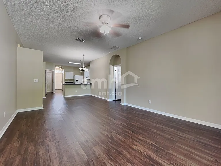 10430 Beneva Dr — Photo 7