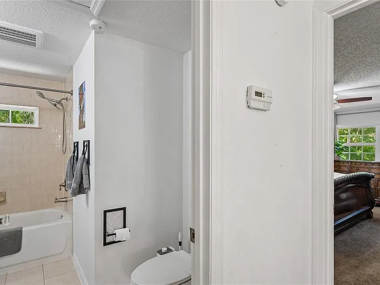 20424 Marguerite Rd — Photo 47