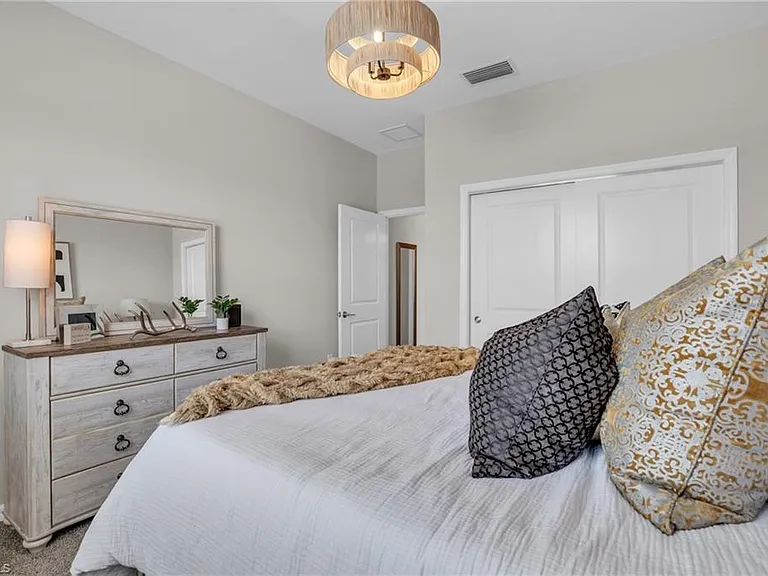 11841 Venetian Lagoon Dr #204 — Photo 22