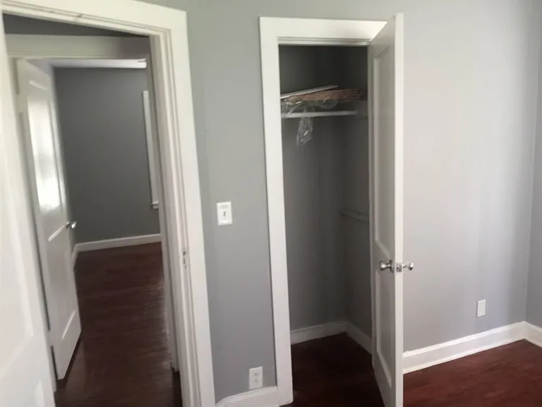 111 James Ave — Photo 13