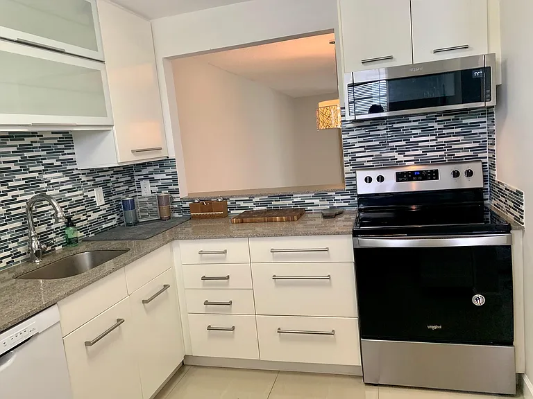2500 Fiore Way #203-A — Photo 9