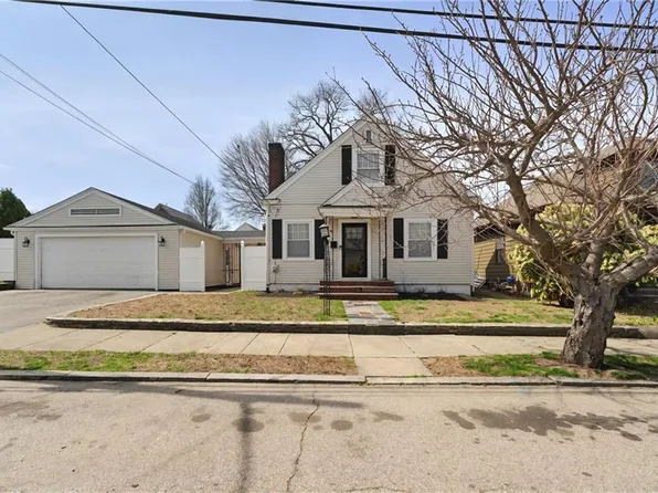 94 Waller St, Providence, RI 02908