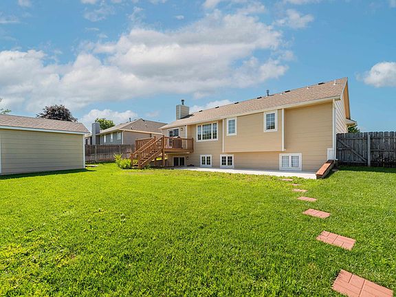 4th image of 705 Lakewood Ct