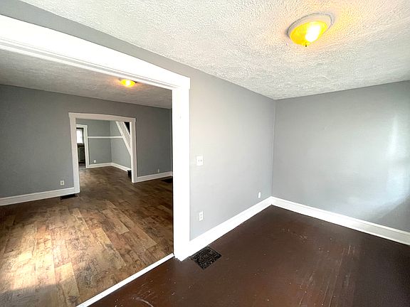2nd image of 3632 Birchwood Ave