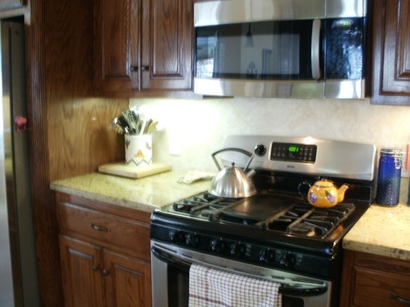 3rd image of 711 W 11th Ave