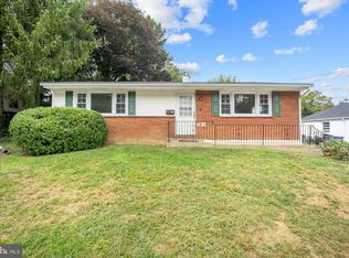 906 Maple Ave, Glenside, PA