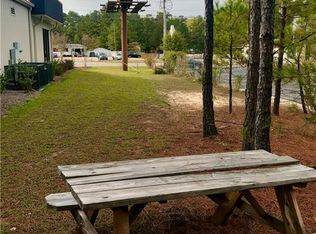 Pamalee Dr, Fayetteville, NC 28303