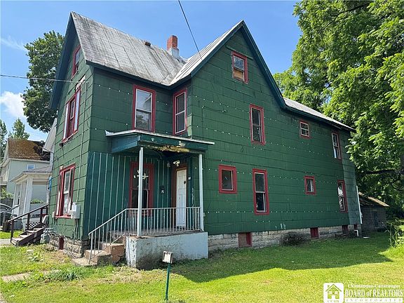 3rd image of 809 Cherry St
