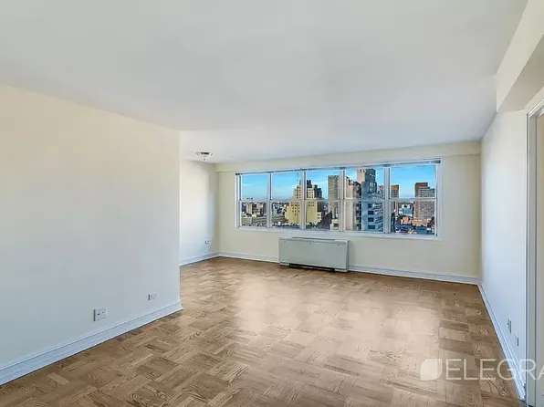 888 Eighth Avenue image 1 of 5