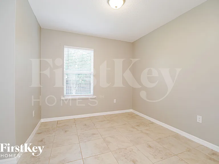 3920 Scotland St — Photo 14