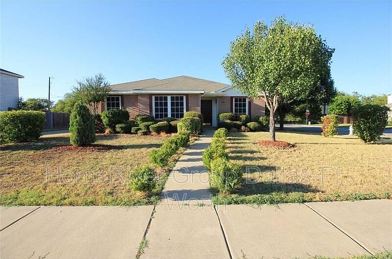 1st image of 2982 Marquis Ln